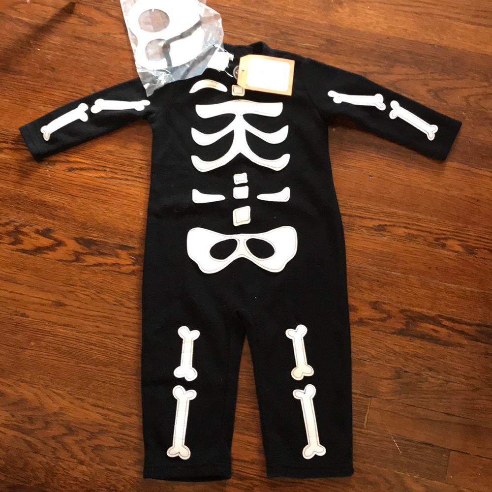 Pottery Barn kids Skeleton costume 2pcs